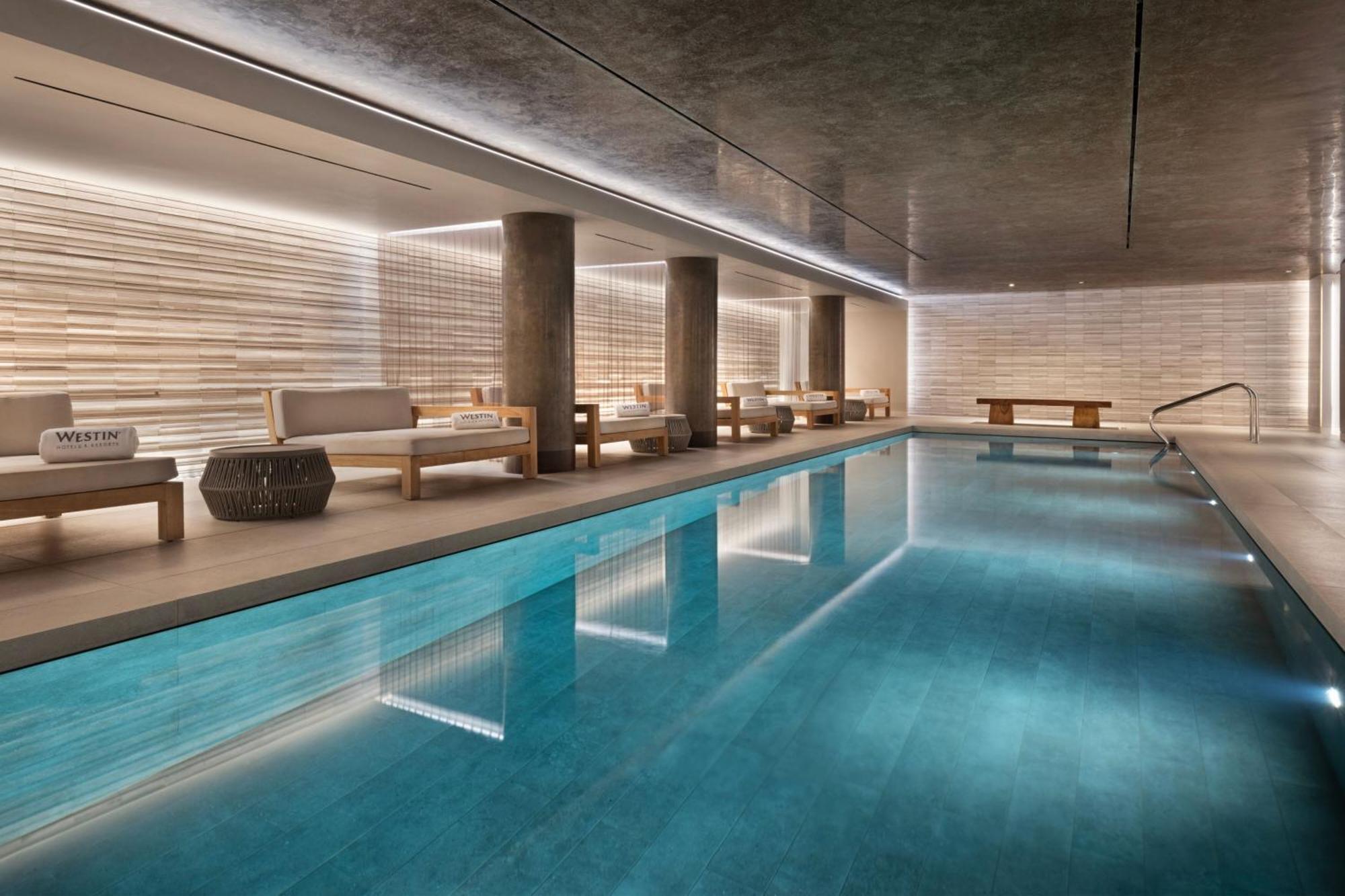 The Westin London City Exteriér fotografie The pool at The London West End