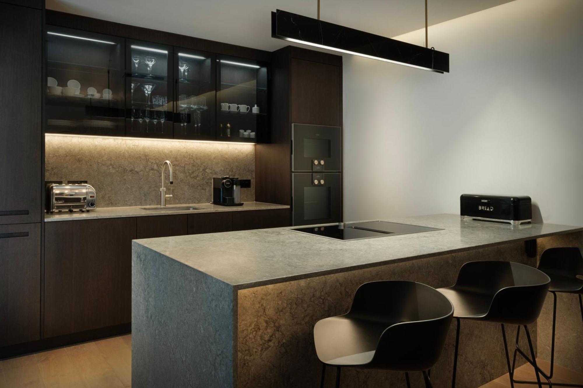 The Westin London City Exteriér fotografie A kitchen with a linear pendant light